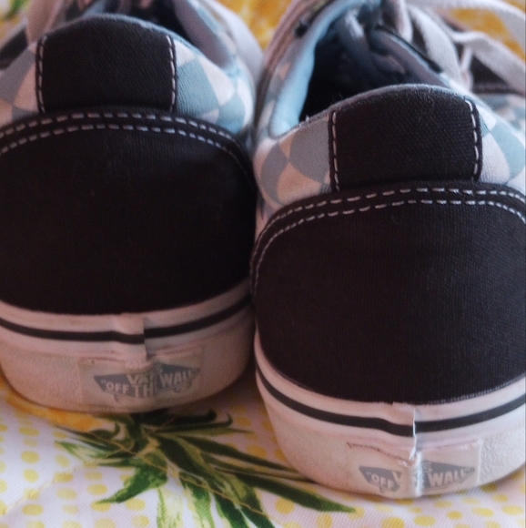 Women's Vans size 8 sneakers, blue and white checkered - Picture 3 of 7